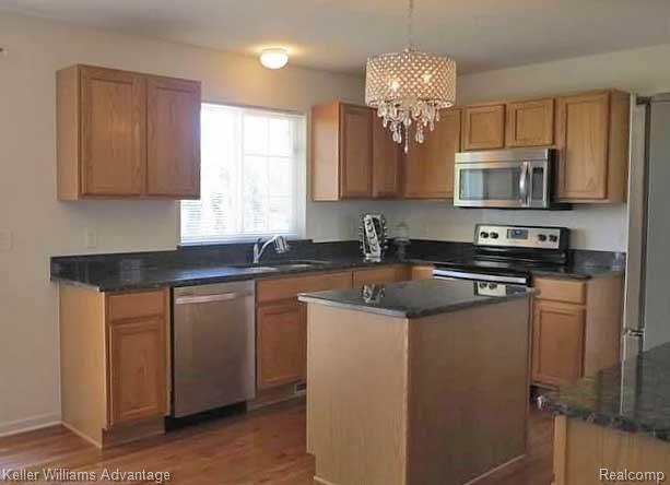 49225 Rockefeller Drive Canton, MI 48188 - Photo 3 of 22 Kitchen 1.jpg