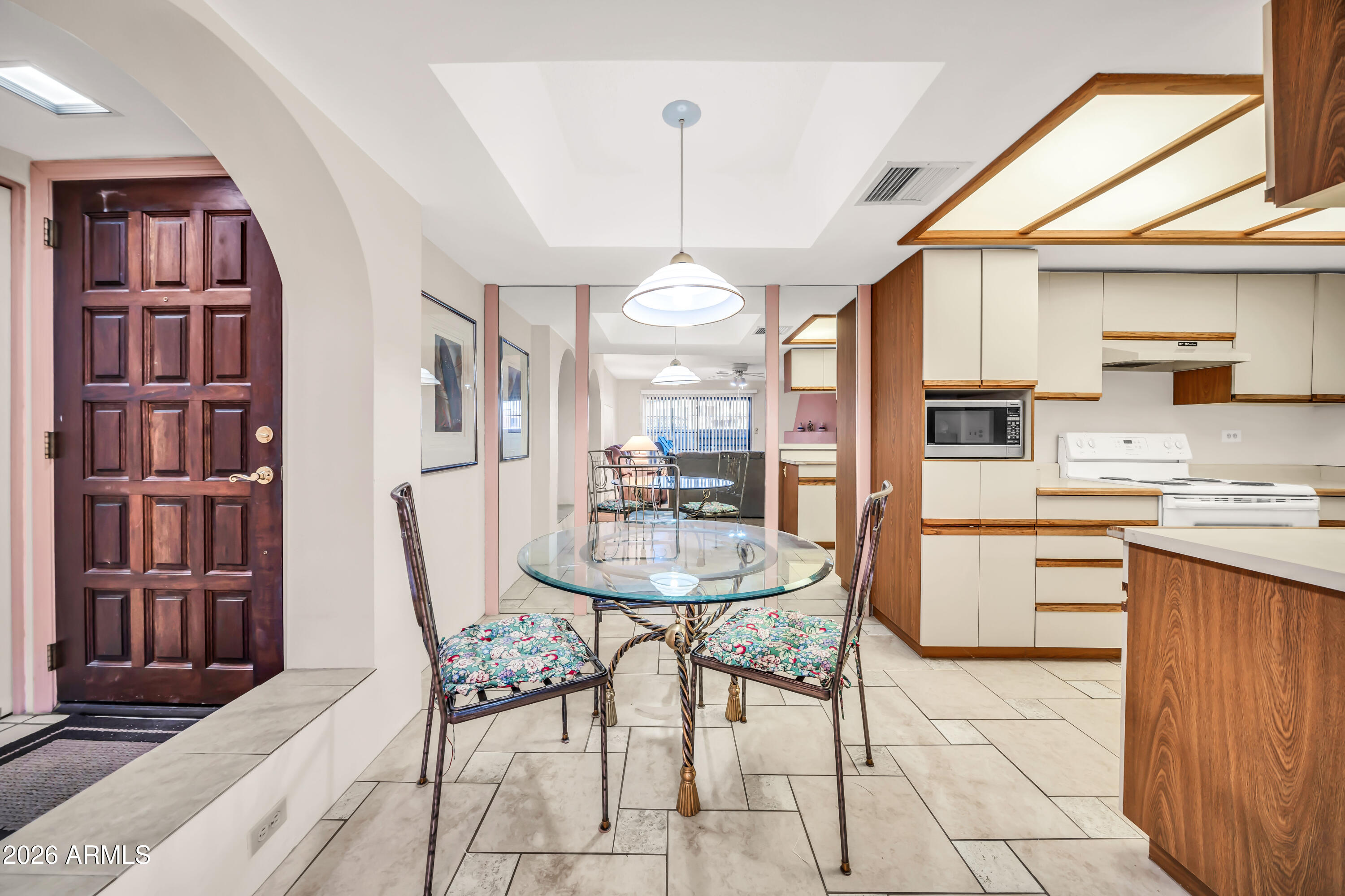 10410 North Cave Creek Road, Unit 1018 Phoenix, AZ 85020 - Photo 11 of 37