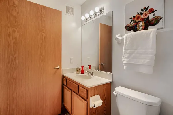 $185,000 | 2231 North Penn Place, Unit 120, North St. Paul, MN 55109