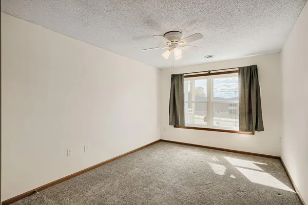 $185,000 | 2231 North Penn Place, Unit 120, North St. Paul, MN 55109