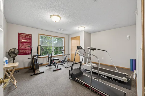 $185,000 | 2231 North Penn Place, Unit 120, North St. Paul, MN 55109