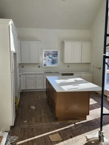 $469,900 | 1318 Forest Grove Lane, North Vernon, IN 47265