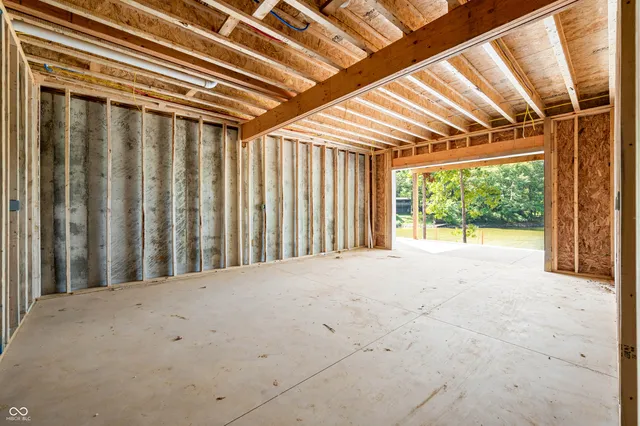 $469,900 | 1318 Forest Grove Lane, North Vernon, IN 47265