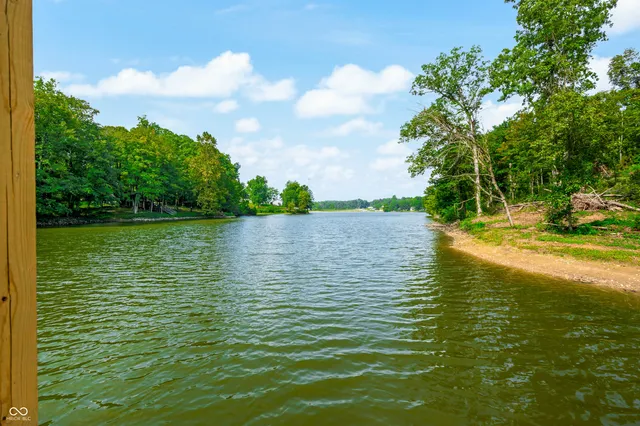 $469,900 | 1318 Forest Grove Lane, North Vernon, IN 47265