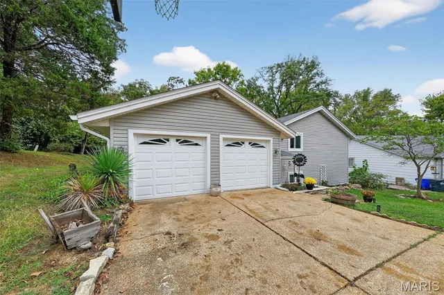 $295,000 | 126 Shaw Drive, Eureka, MO 63025