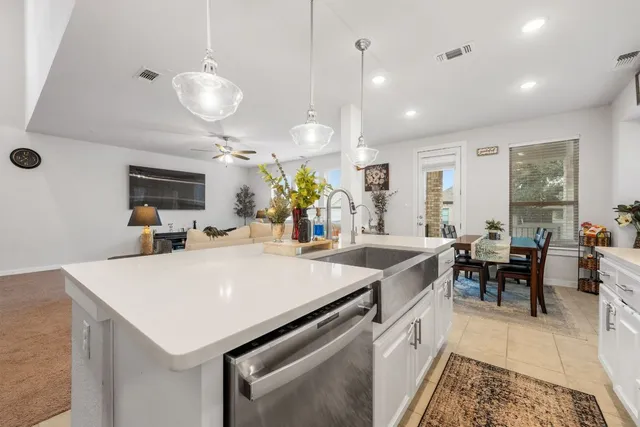 $585,000 | 128 Three Oaks Lane, Georgetown, TX 78628