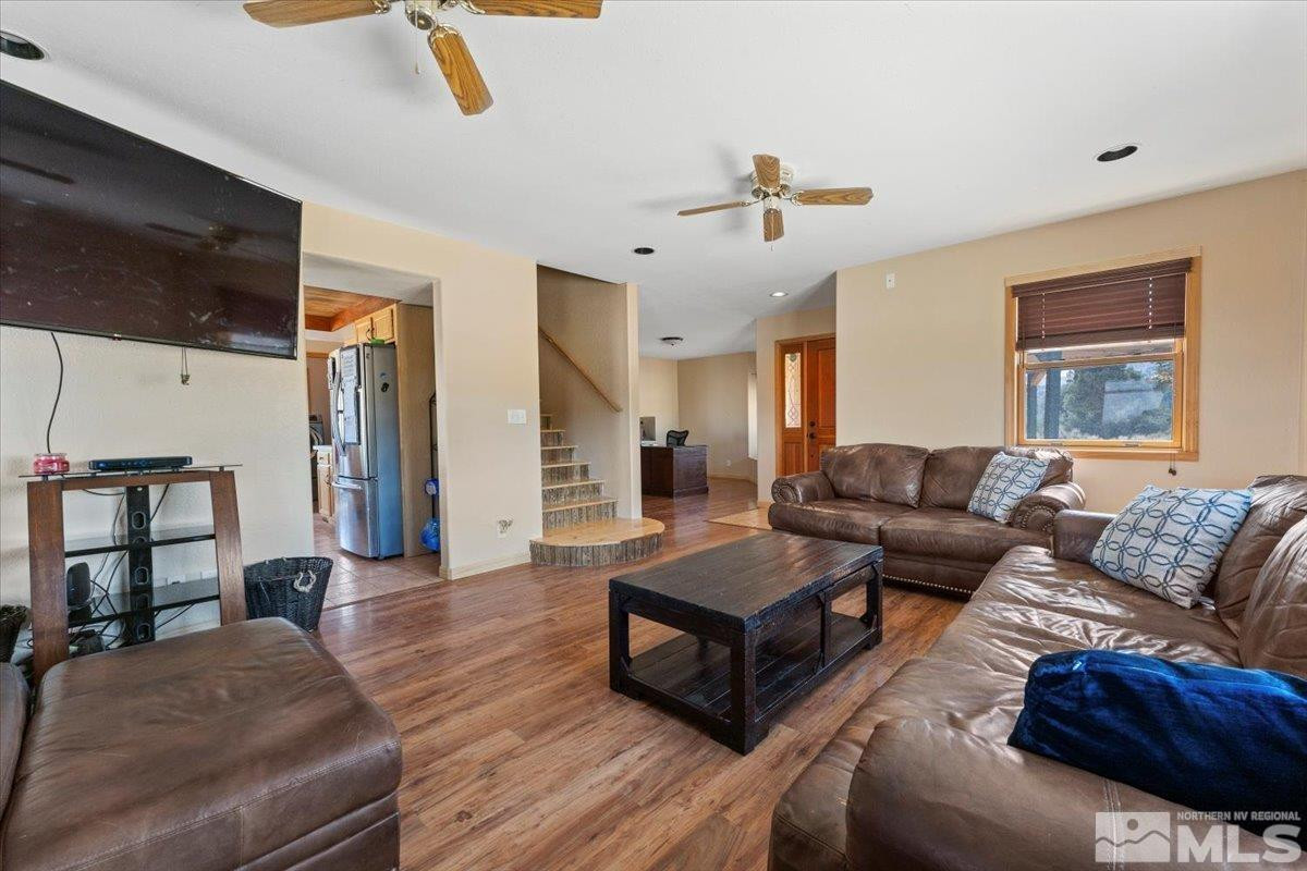 21470 Graves Road Reno, NV 89521 - Photo 21 of 37 Photo 16