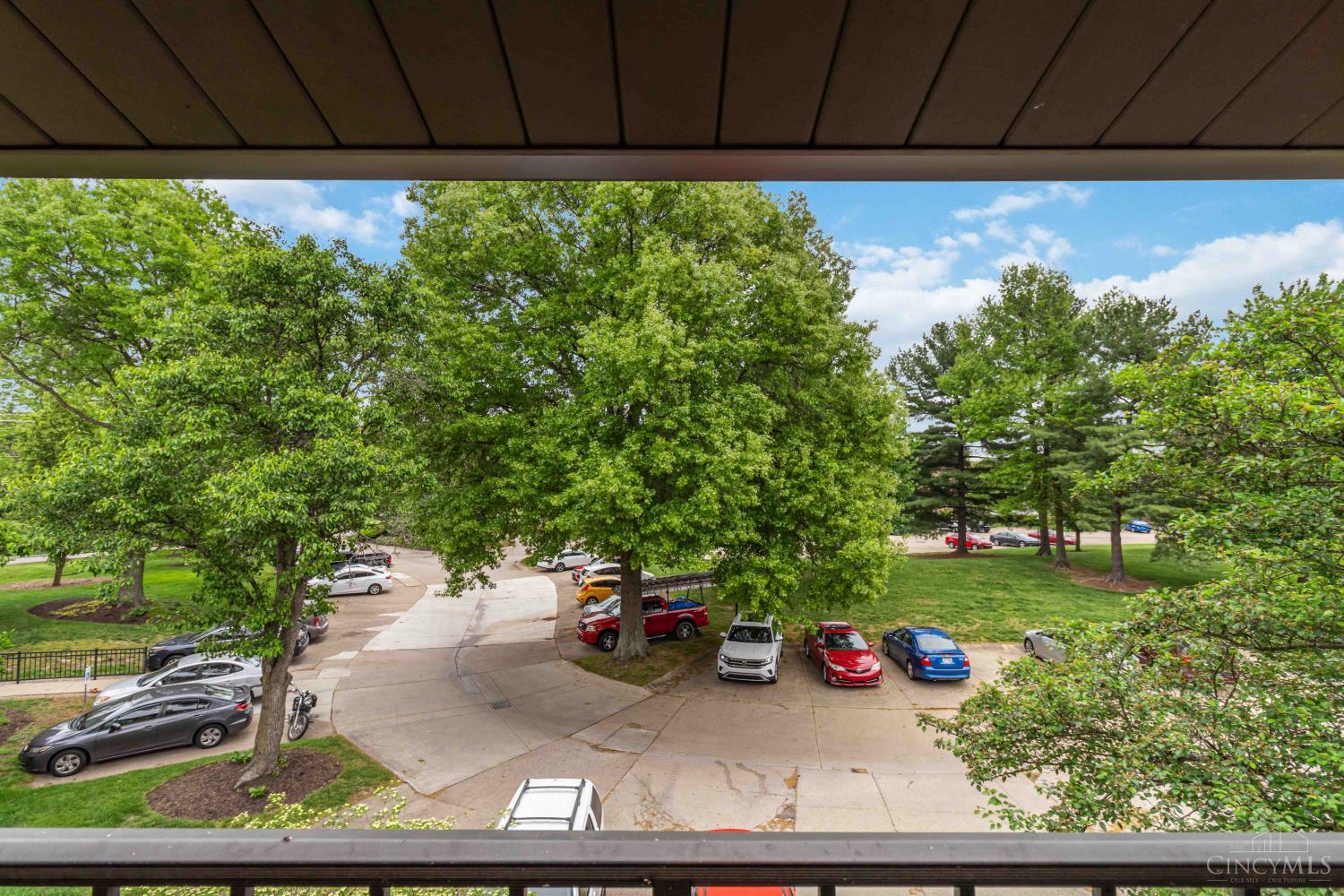 537 Davis Road, Unit 12 Cincinnati, OH 45255 - Photo 27 of 30