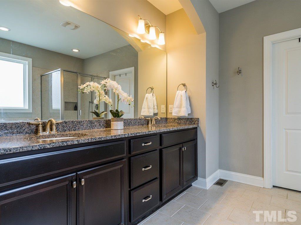 10012 Major Oak Lane Raleigh, NC 27613 - Photo 18 of 30 Gallery Image 18