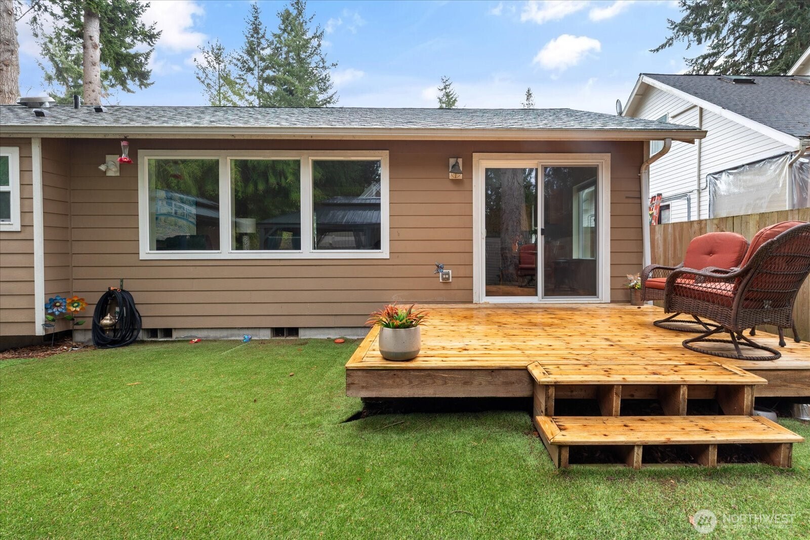 7882 Blakely Avenue Clinton, WA 98236 - Photo 23 of 30