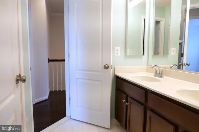 $3,300 | 25152 Sweet Myrtle Square, Aldie, VA 20105