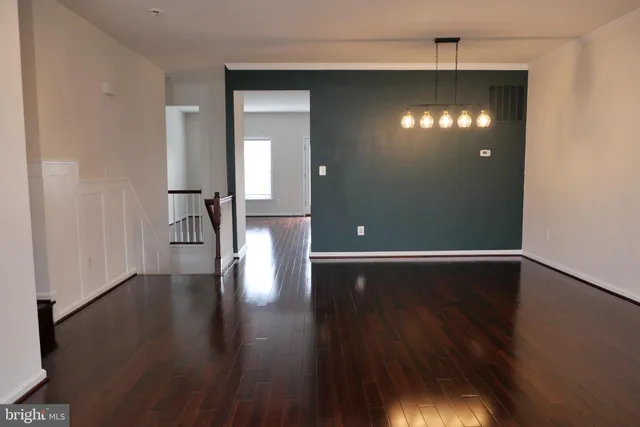 $3,300 | 25152 Sweet Myrtle Square, Aldie, VA 20105