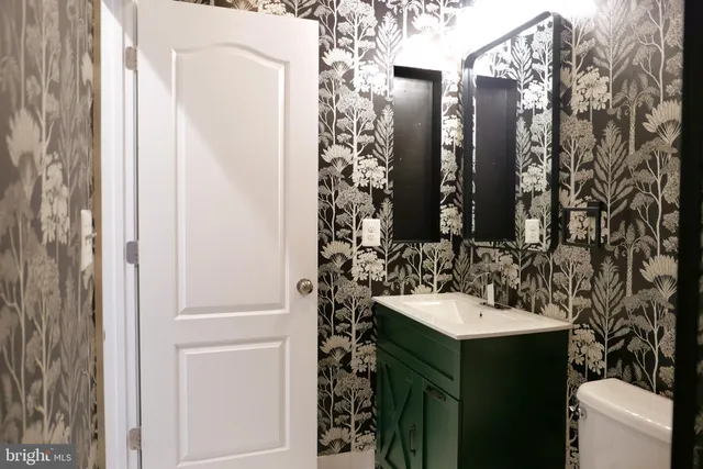 $3,300 | 25152 Sweet Myrtle Square, Aldie, VA 20105