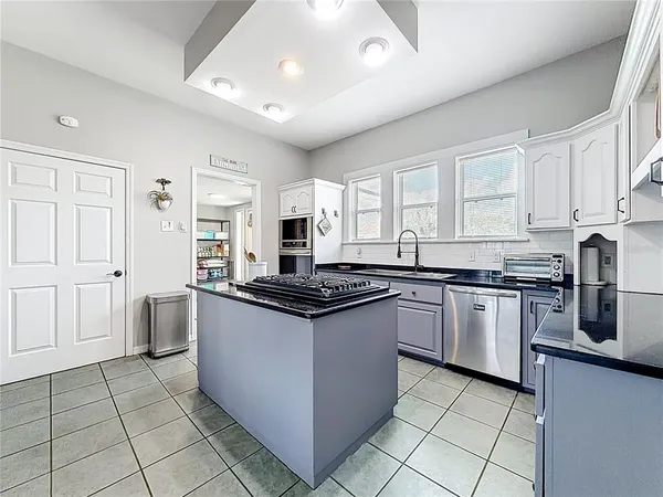 $365,000 | 311 South Central Avenue, Umatilla, FL 32784