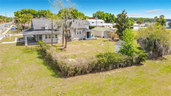 $365,000 | 311 South Central Avenue, Umatilla, FL 32784