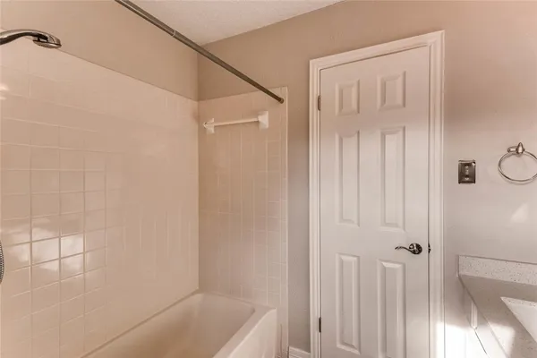 $2,350 | 8901 Jesse James Drive, Austin, TX 78748