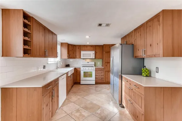 $2,350 | 8901 Jesse James Drive, Austin, TX 78748