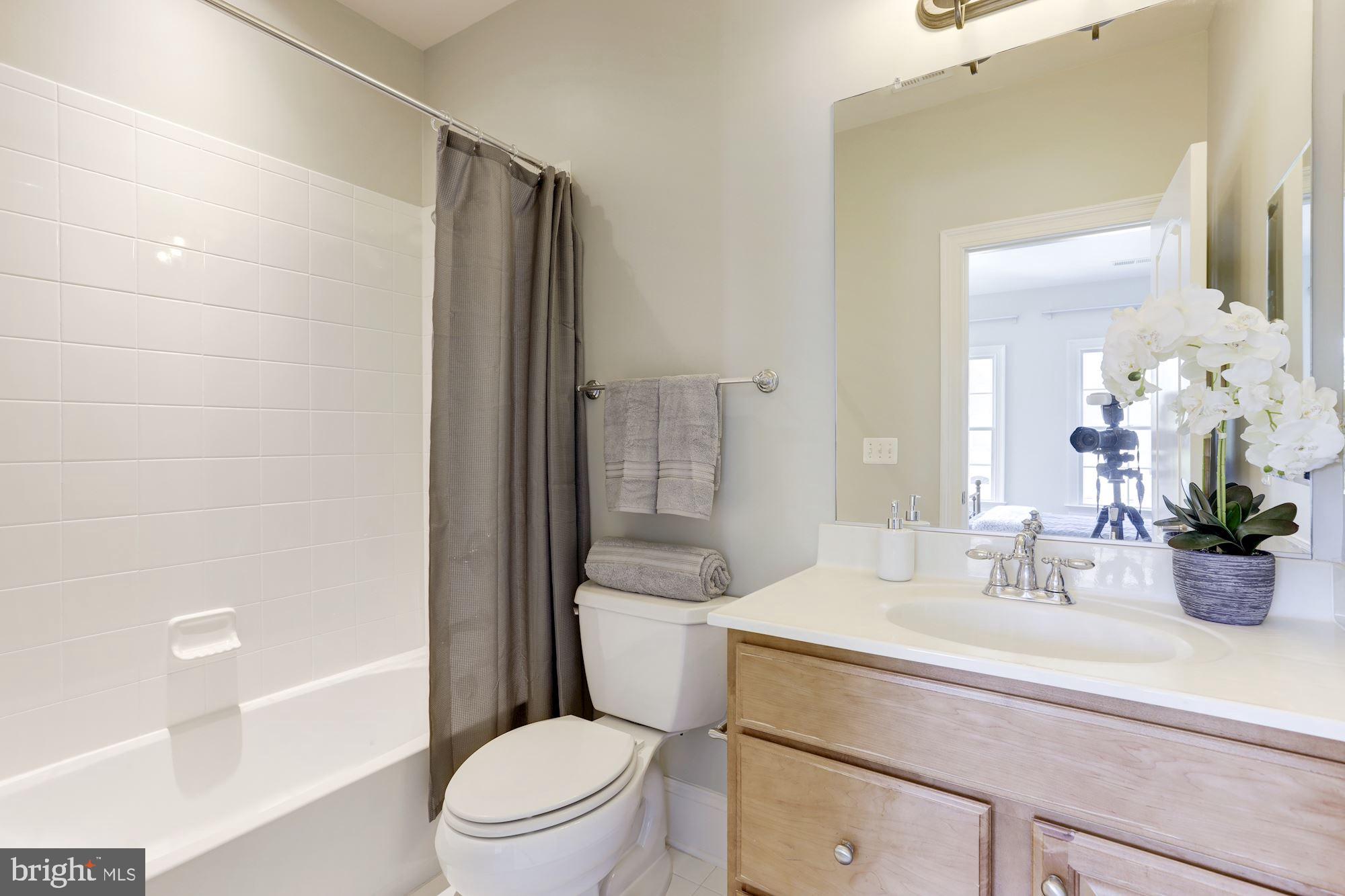 2196 Amber Meadows Drive Vienna, VA 22182 - Photo 27 of 43