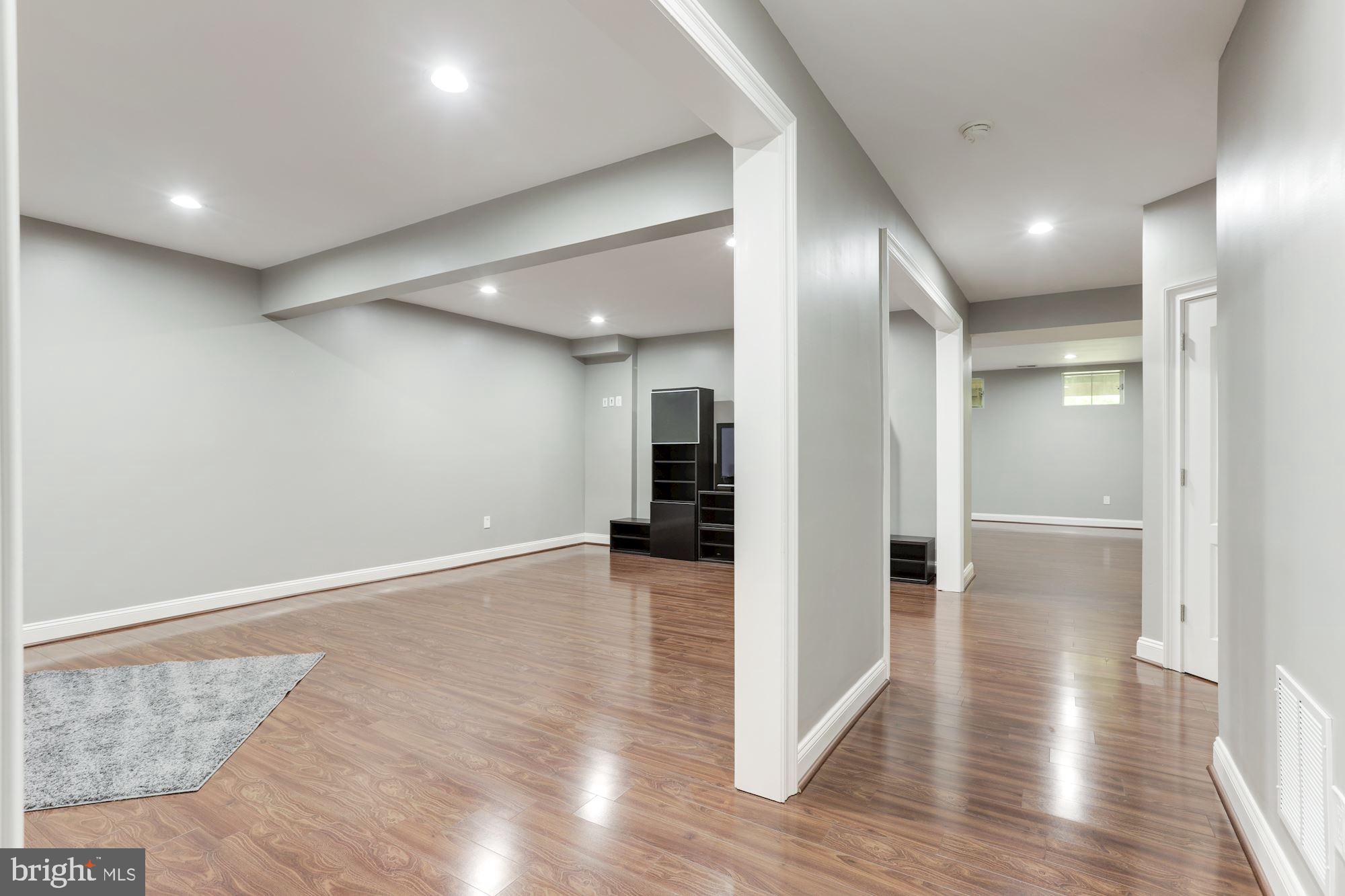 2196 Amber Meadows Drive Vienna, VA 22182 - Photo 38 of 43