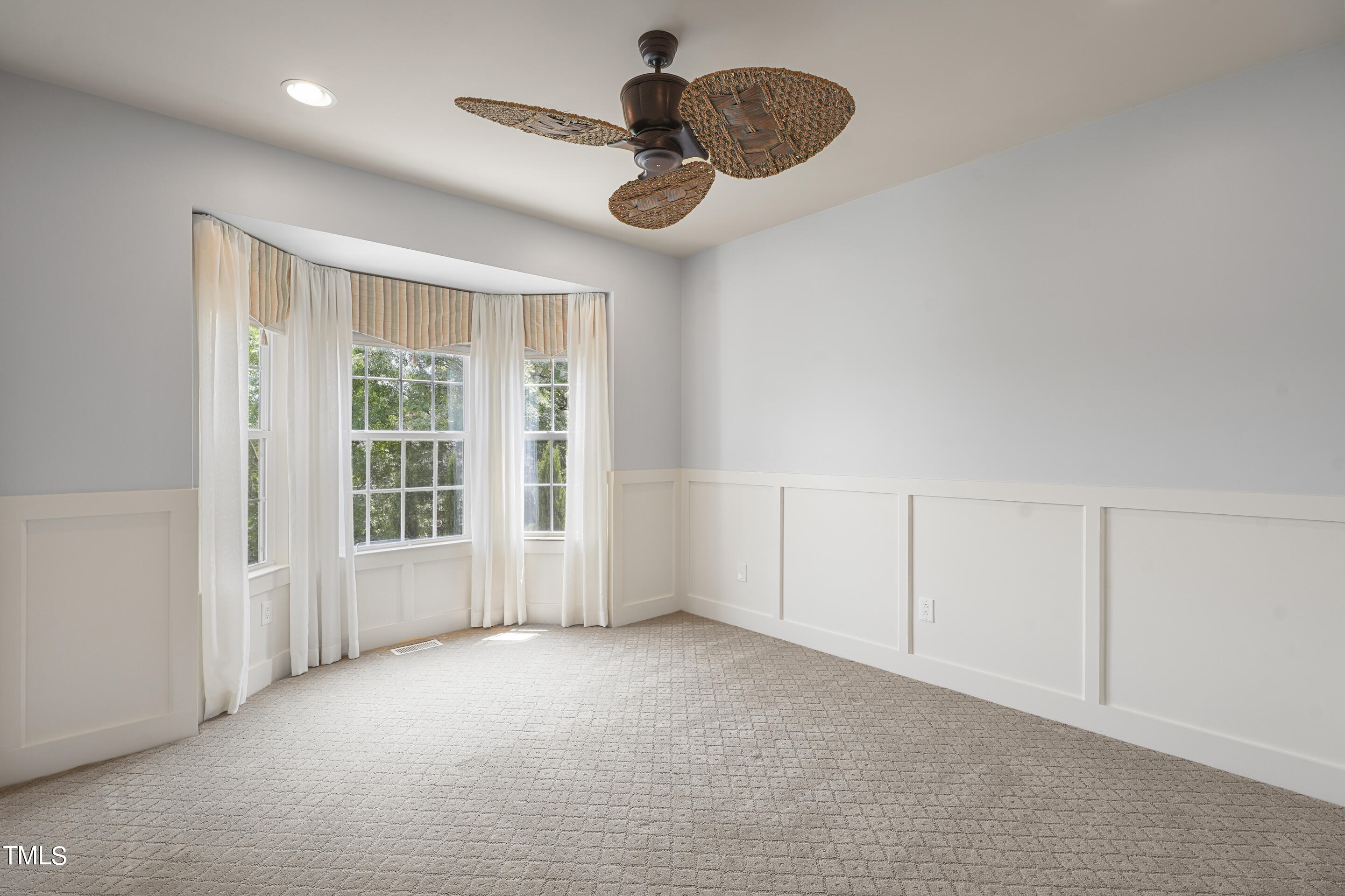 401 South Bend Drive Durham, NC 27713 - Photo 23 of 65 a view of an empty room with a window