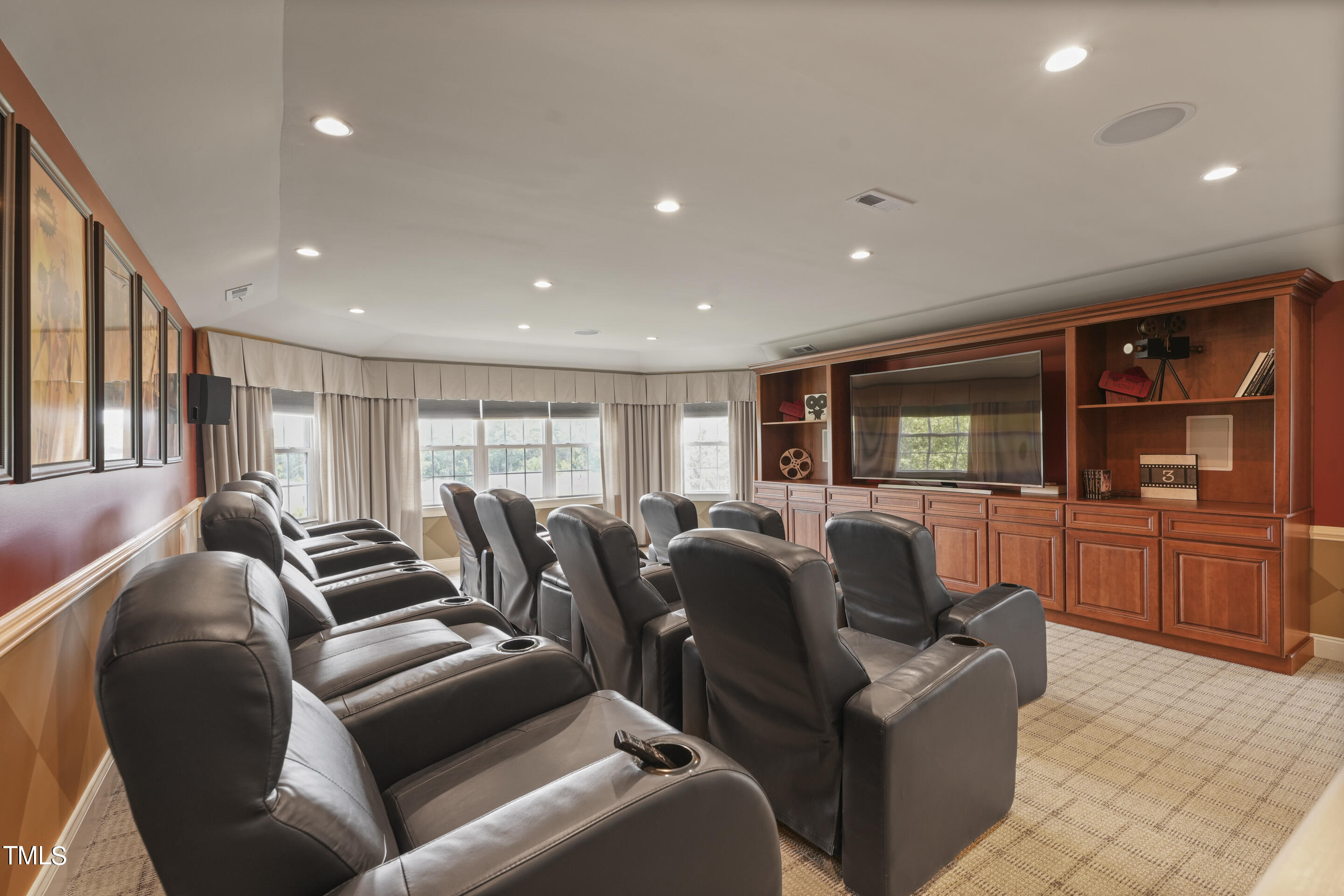 401 South Bend Drive Durham, NC 27713 - Photo 42 of 65 a living room with furniture and a open kitchen view