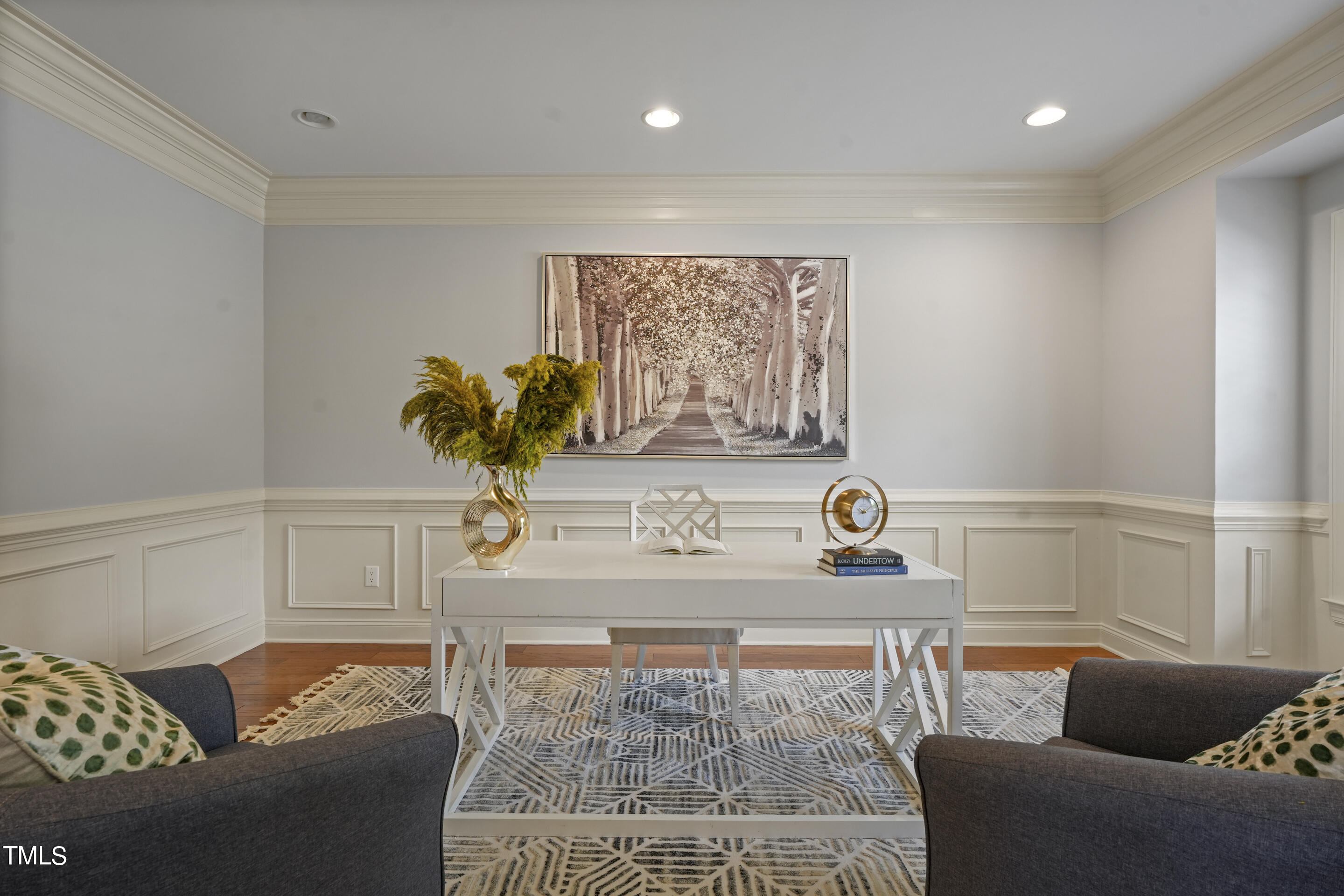 401 South Bend Drive Durham, NC 27713 - Photo 5 of 65 a living room with furniture and a potted plant