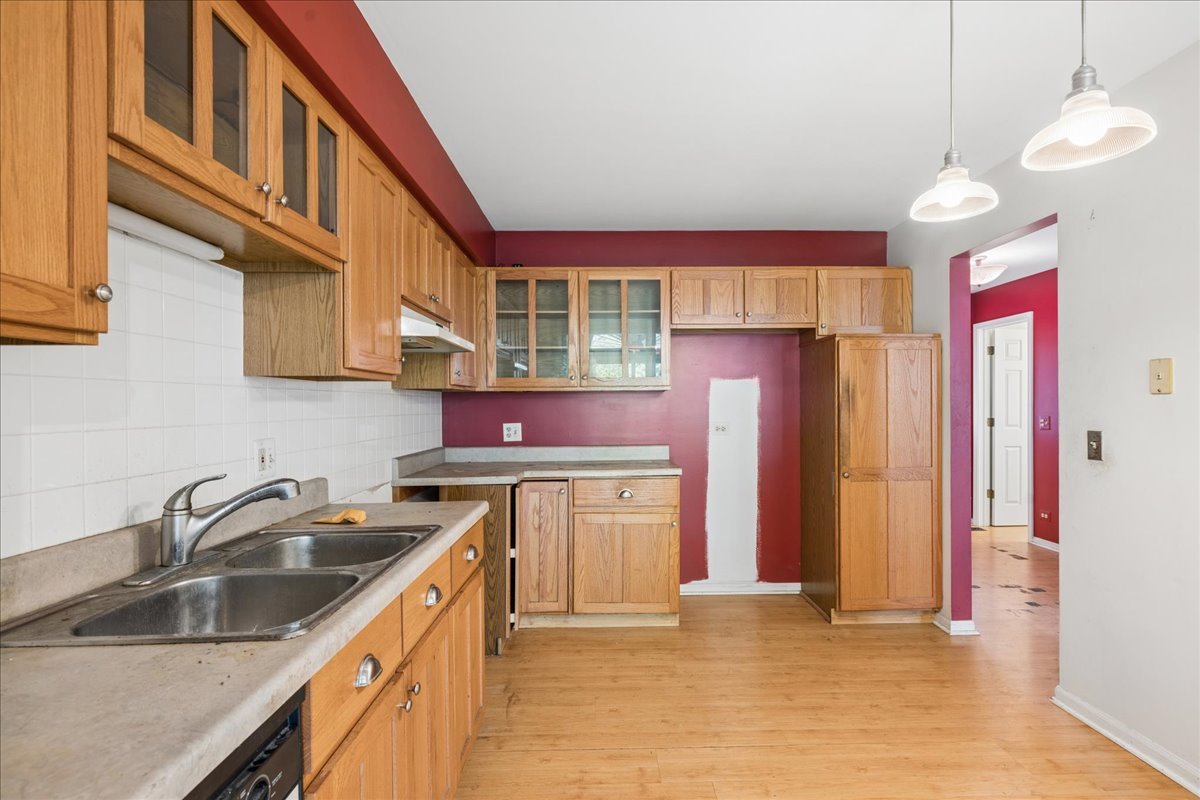 1144 Stillwater Road Elgin, IL 60120 - Photo 6 of 15 Gallery Image 6