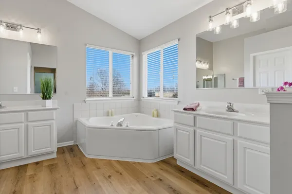 $489,900 | 2404 Sumac Drive, Yorkville, IL 60560