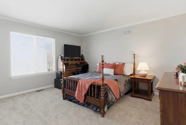 $489,900 | 2404 Sumac Drive, Yorkville, IL 60560