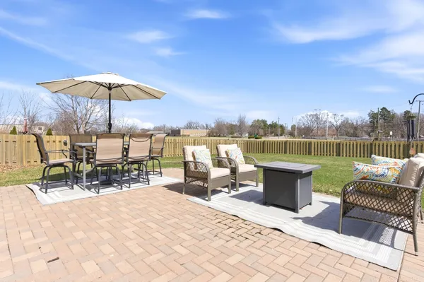 $489,900 | 2404 Sumac Drive, Yorkville, IL 60560