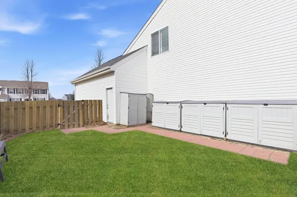 $489,900 | 2404 Sumac Drive, Yorkville, IL 60560