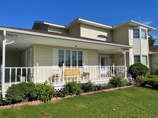 $389,900 | 29852 400th Avenue, Roseau, MN 56751