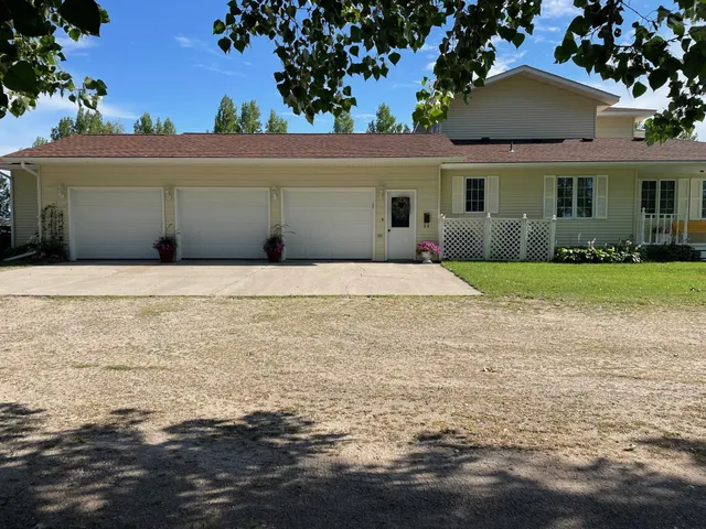 $389,900 | 29852 400th Avenue, Roseau, MN 56751