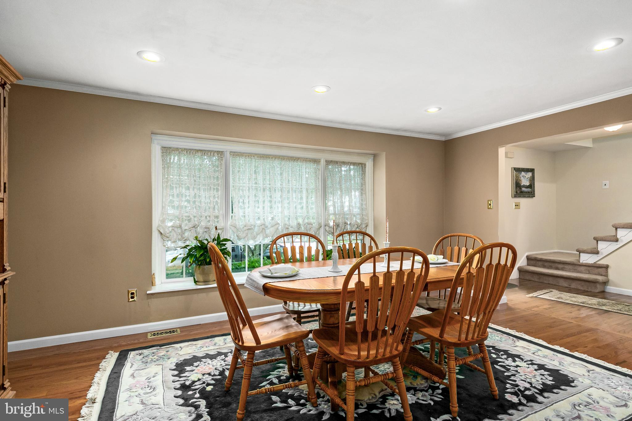 145 Coopers Kill Road Delran, NJ 08075 - Photo 6 of 32 DiningRoom/Living Room