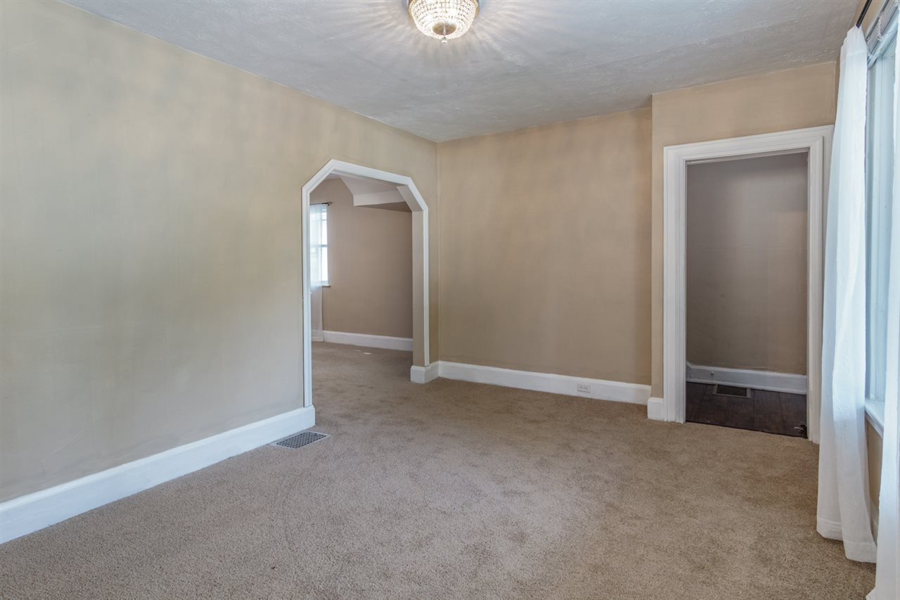 2507 Herman Street Covington, KY 41014 - Photo 5 of 27