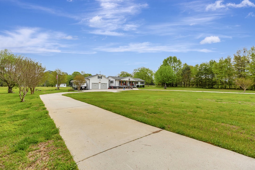 1212 Old Roberts Church Road Anderson, SC 29626 - Photo 3 of 27