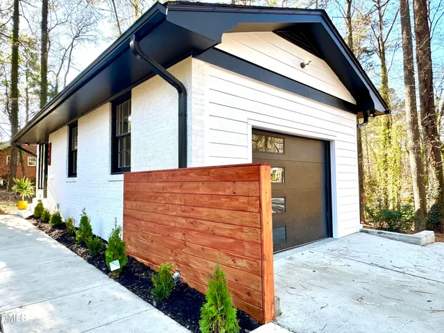 $775,000 | 3903 Kelly Drive, Durham, NC 27707