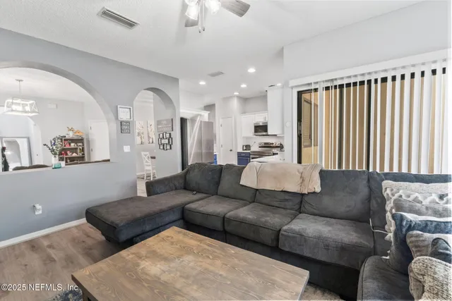 $1,825 | 5340 Brighton Park Lane, Jacksonville, FL 32210