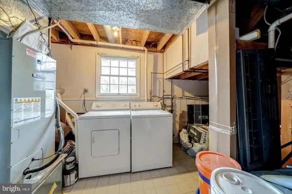 $2,800 | 6515 Skylemar Trail, Centreville, VA 20121