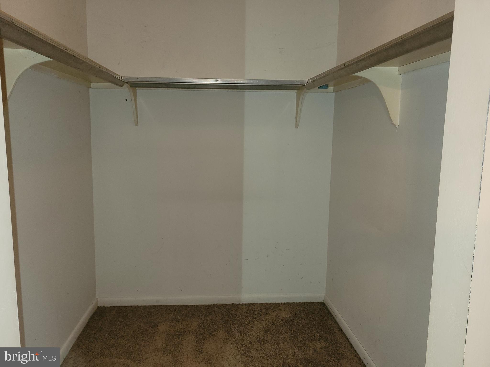 6325 Red Cedar Place Baltimore, MD 21209 - Photo 11 of 26