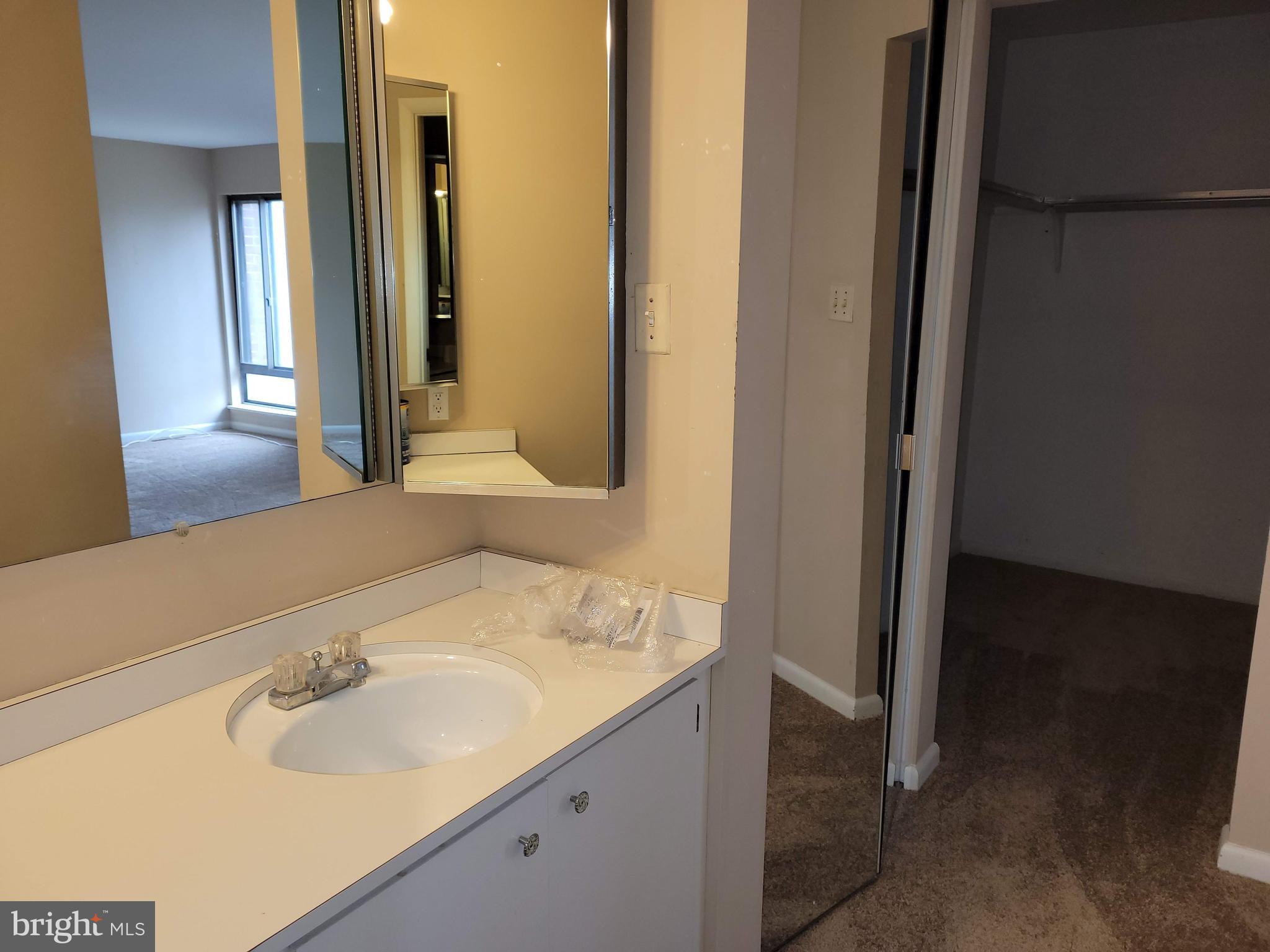 6325 Red Cedar Place Baltimore, MD 21209 - Photo 12 of 26