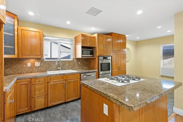 $925,000 | 17222 Wall Street, Carson, CA 90746