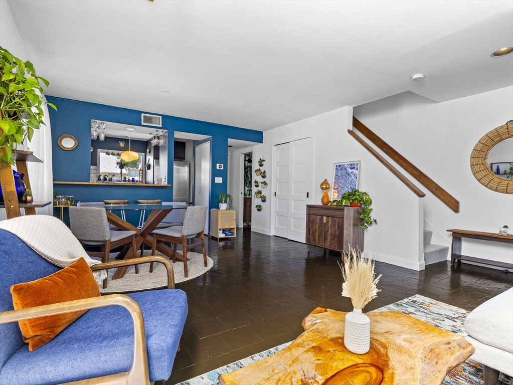 93 Governor Winthrop Road, Unit 7A Somerville, MA 02145 - Photo 2 of 21