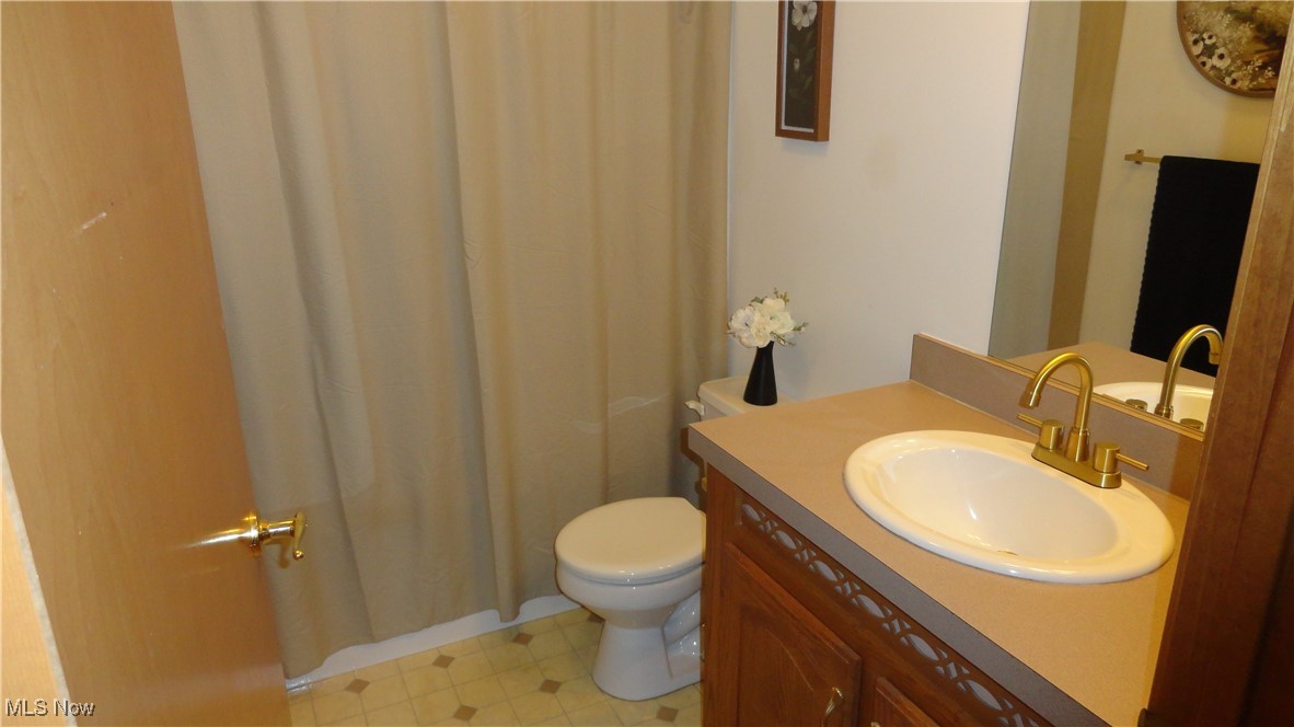 119 Allison Road Chester, WV 26034 - Photo 16 of 44