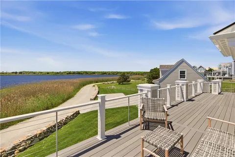 $2,998,000 | 3 Richmond Pond Drive, Westport, MA 02790