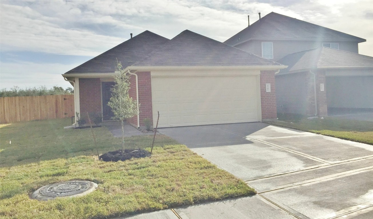 5506 Paiges Way Katy, TX 77449 - Photo 1 of 17 a backyard of a house