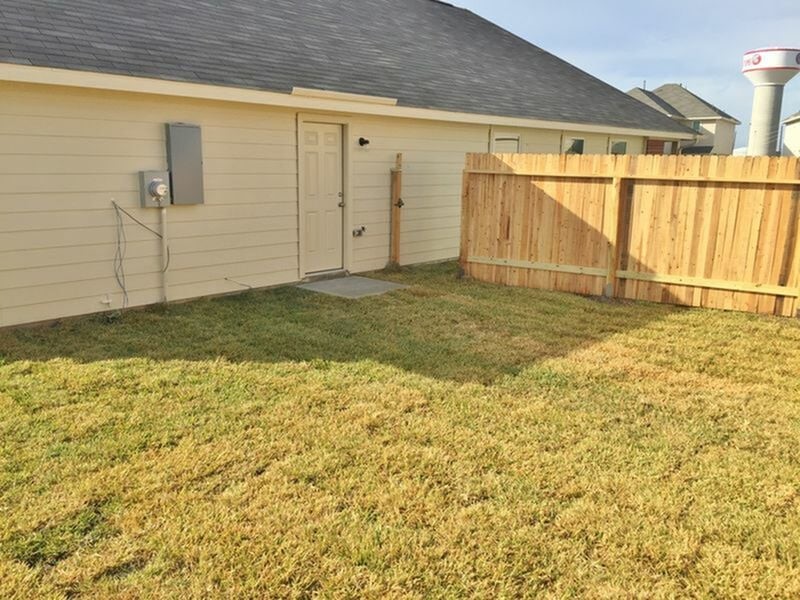5506 Paiges Way Katy, TX 77449 - Photo 2 of 17 a view of a backyard