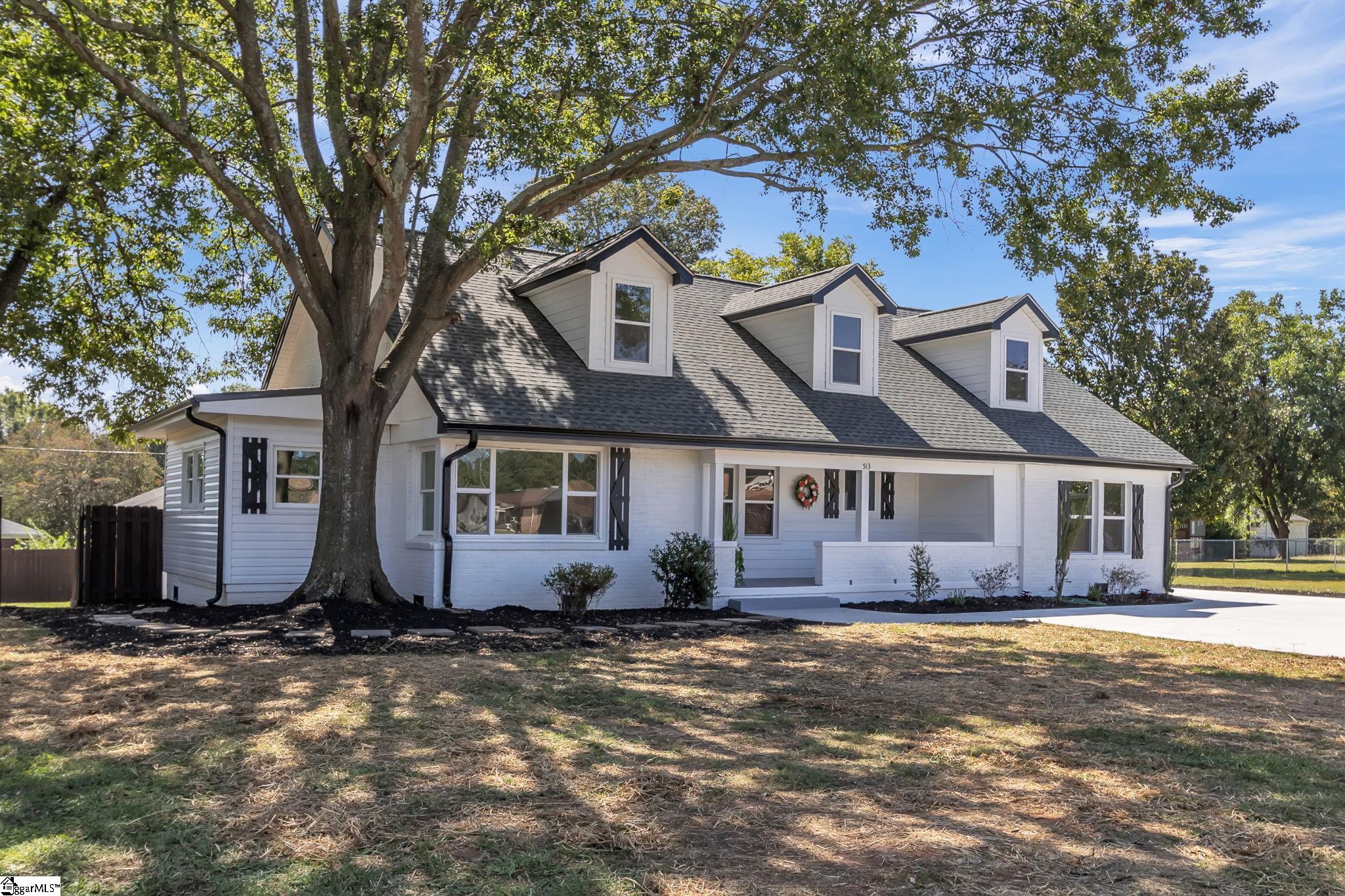 513 Whitehall Road Anderson, SC 29625 - Photo 4 of 36