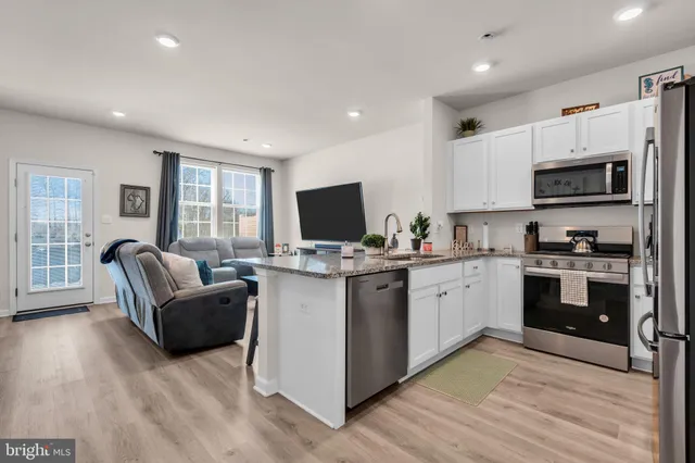 $393,000 | 33 Alexander Way, Westampton, NJ 08060