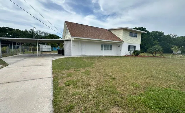 $2,395 | 3912 Linwood, Bradenton, FL 34208